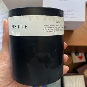 (USED) Nette Queen Candle